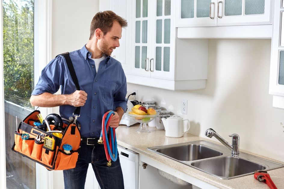 Need a Plumber in Phoenix? Here’s How to Save on Plumbing Services